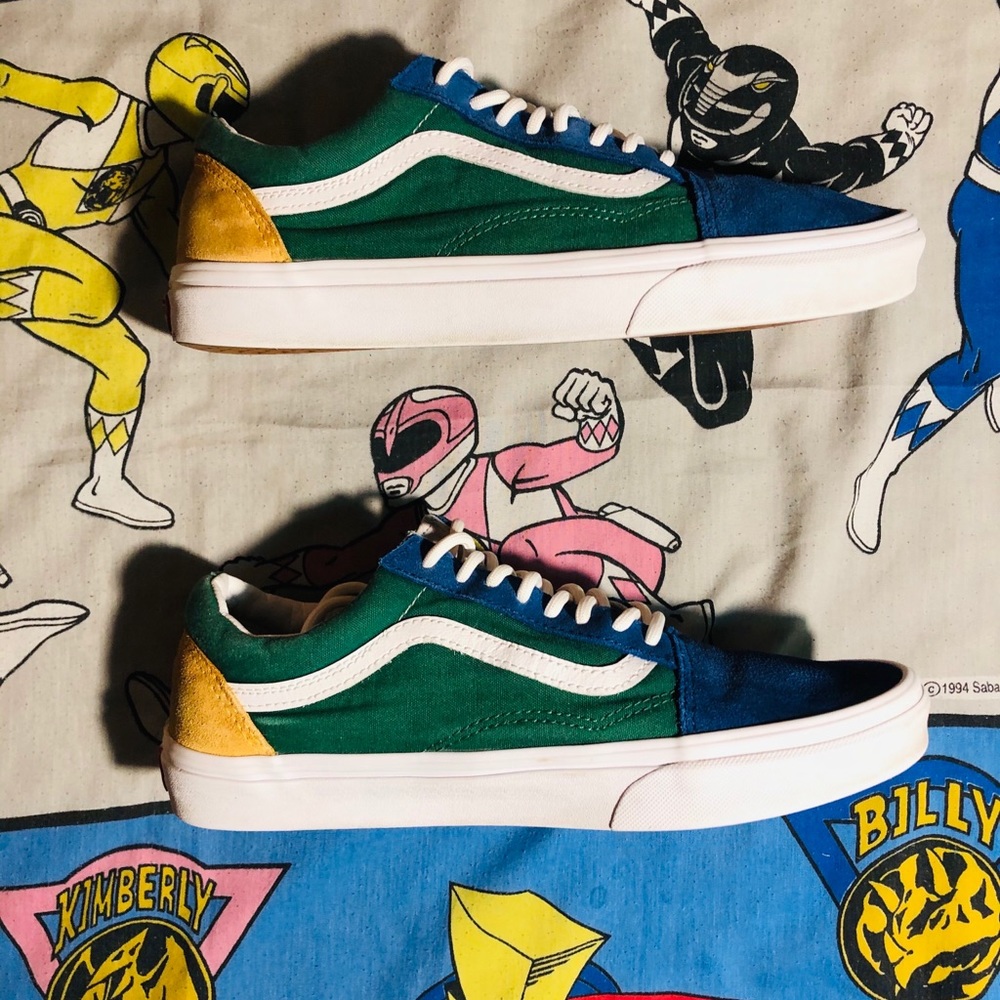 Yacht club vans dm me before buying!!